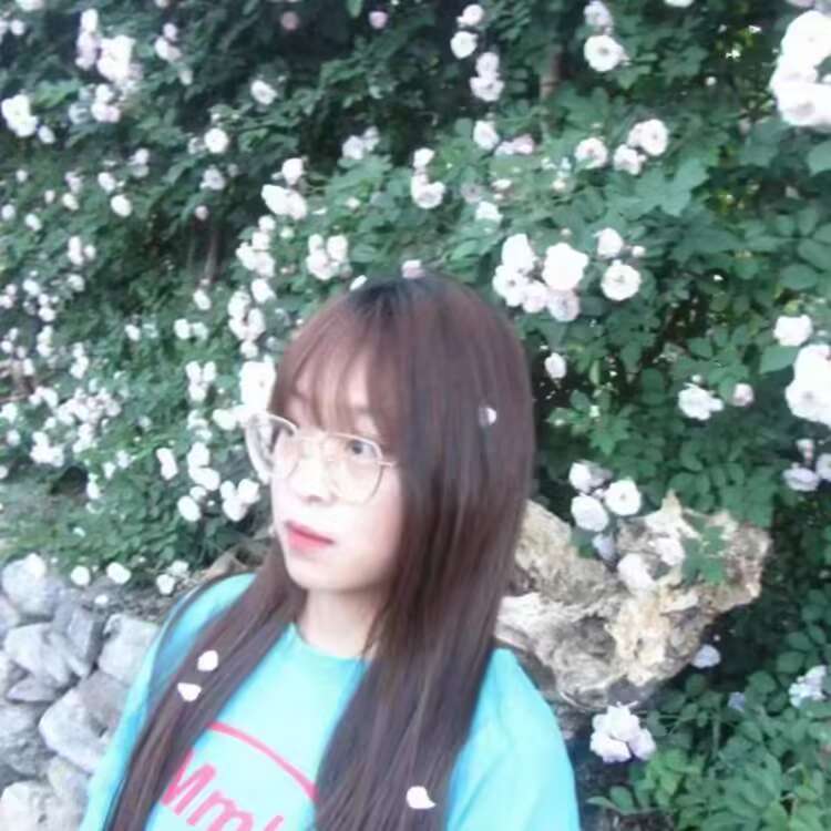 23艺术设计四班赵思娇