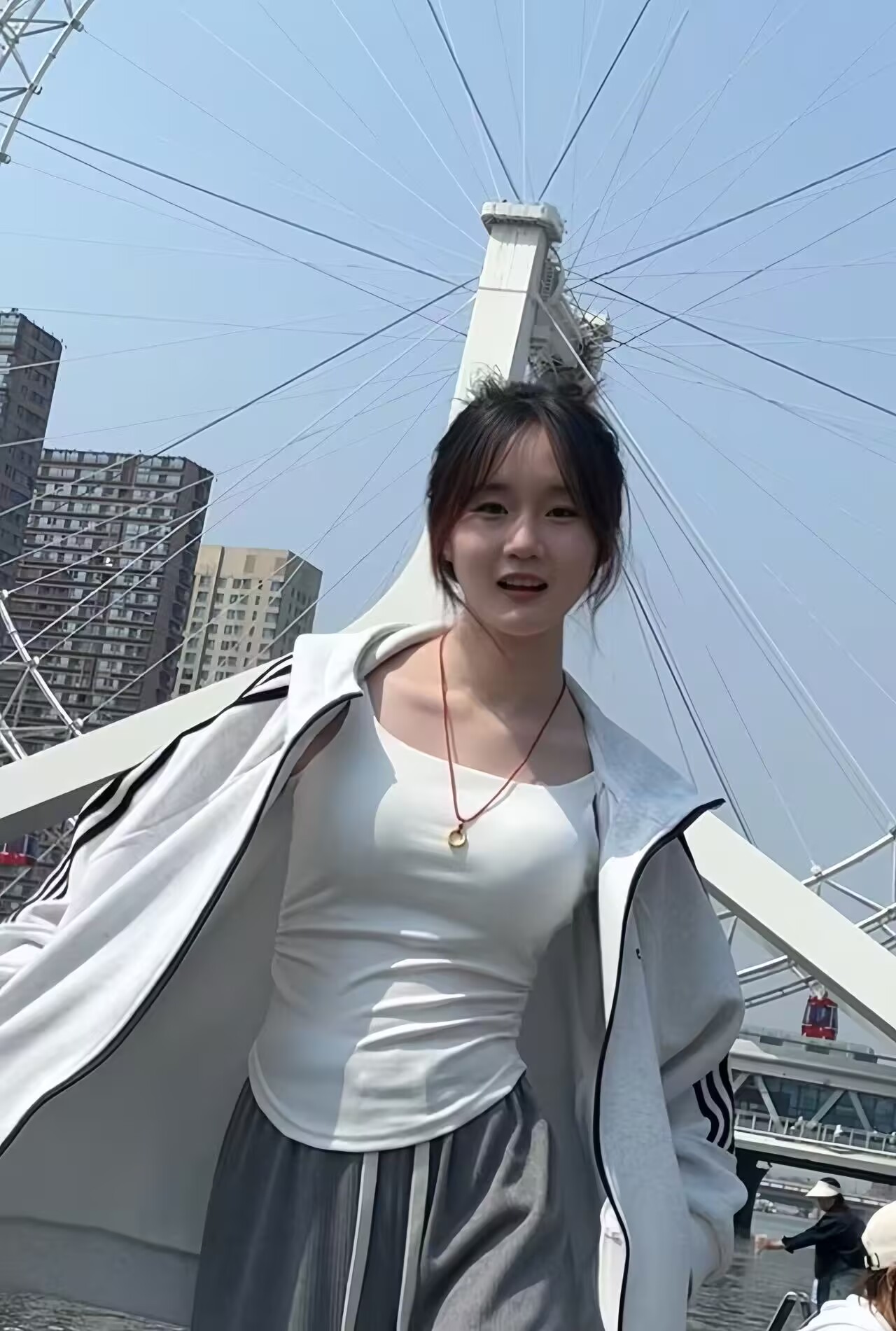 23动漫世博五班郑源书